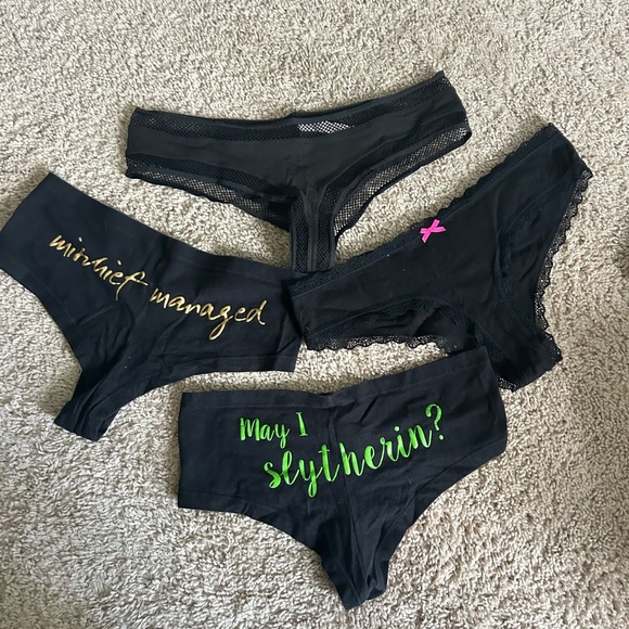 Set of 4 lightly used black cheeky underwear - Picture 2 of 6